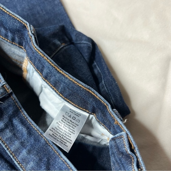 Everlane Straight Dark Wash Ankle Jean - Picture 4 of 7